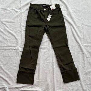 Express NWT Cropped Skinny Mid Rise Cuffed Dark Olive Trousers Women’s Size 2